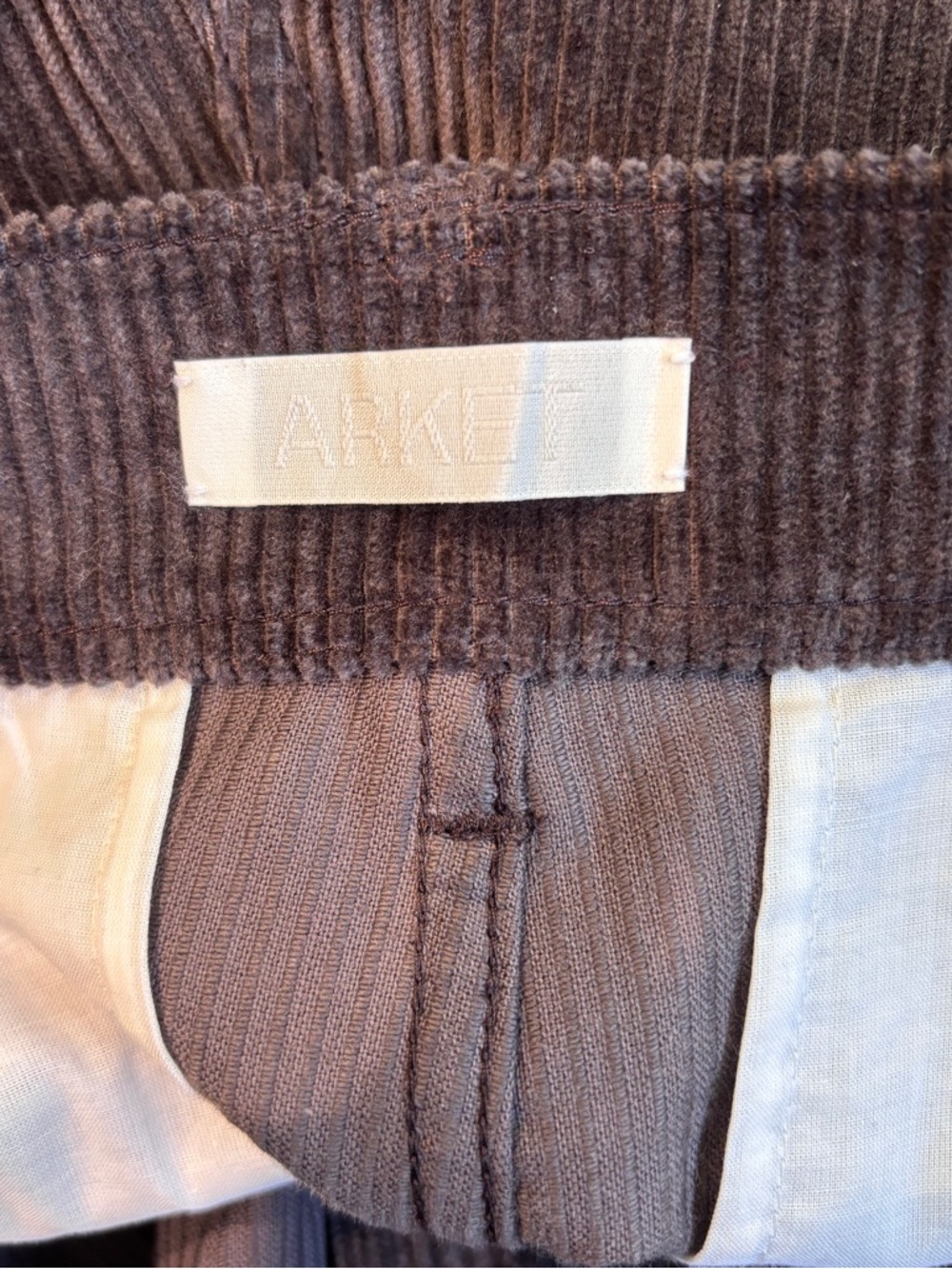Arket BARREL-LEG CORDUROY TROUSERS - Picture 9 of 11
